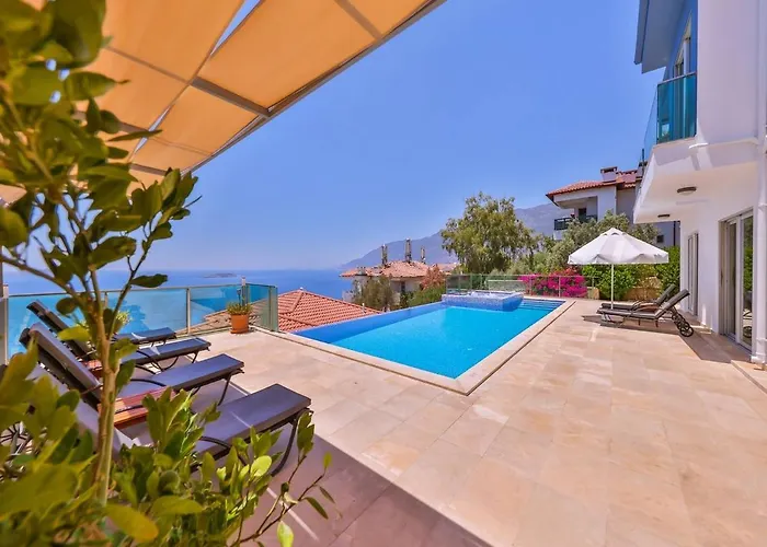 Troya Peninsula Villa